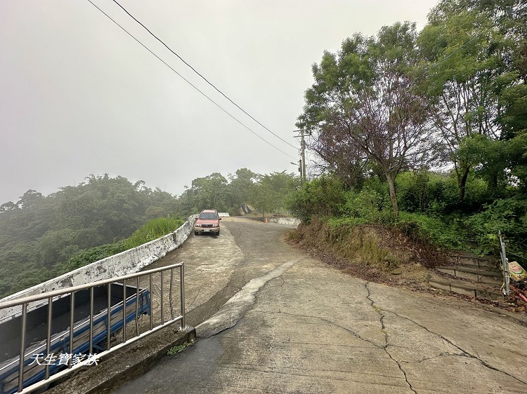 竹山景點、南投竹山山邊嶺土地公廟、山邊嶺土地公廟、山邊嶺土地公、山邊嶺土地公地址、山邊嶺土地公評論