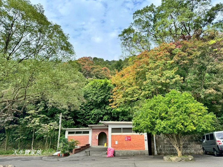 新北市景點、汐止景點、拱北殿、拱北殿步道、拱北殿賞楓時間、汐止拱北殿怎麼去、拱北殿一日遊、拱北殿即時影像 新北市景點、汐止景點、拱北殿、拱北殿步道、拱北殿賞楓時間、汐止拱北殿怎麼去、拱北殿一日遊、拱北殿即時影像