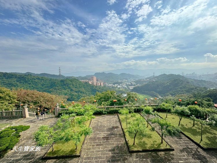 新北市景點、汐止景點、拱北殿、拱北殿步道、拱北殿賞楓時間、汐止拱北殿怎麼去、拱北殿一日遊、拱北殿即時影像 新北市景點、汐止景點、拱北殿、拱北殿步道、拱北殿賞楓時間、汐止拱北殿怎麼去、拱北殿一日遊、拱北殿即時影像