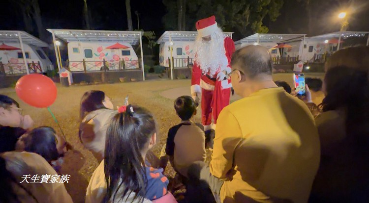 中部露營車住宿,南部露營車住宿,嘉義中埔,嘉義渡假農場,嘉義親子露營,嘉義露營免裝備,嘉義露營推薦,嘉義露營歸樸森活,親子景點,親子渡假村,詩情花園城堡,詩情花園渡假村,詩情花園渡假村ptt,詩情花園渡假村團購,詩情花園渡假村烤肉,詩情花園渡假村的圖片,詩情花園渡假村訂房,詩情花園渡假村附近景點,詩情花園渡假村露營車－阿里山下,詩情花園烤肉,雲林露營車,露營車住宿
