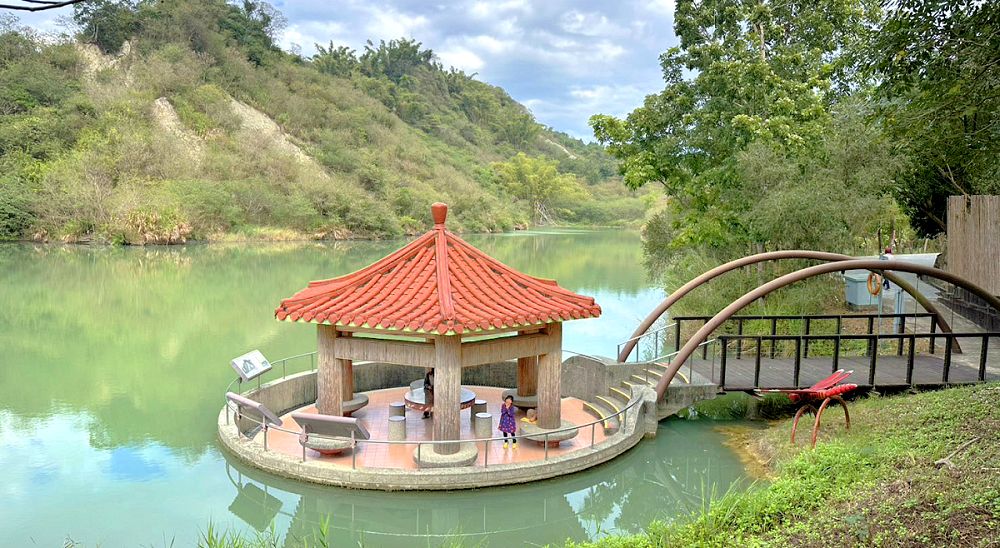 台南龍崎、牛埔泥岩水土保持教學園區、牛埔夢幻湖、台南秘境、龍崎景點、牛埔泥岩水土保持教學園區門票、牛埔泥岩水土保持教學園區相 台南龍崎、牛埔泥岩水土保持教學園區、牛埔夢幻湖、台南秘境、龍崎景點、牛埔泥岩水土保持教學園區門票、牛埔泥岩水土保持教學園區相