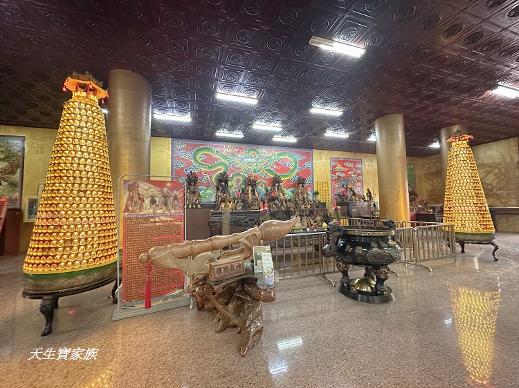 仁義潭南恩禪寺 (戴墨鏡濟公禪師）、南恩禪寺的圖片、南恩禪寺金牌、仁義潭南恩禪寺戴墨鏡濟公