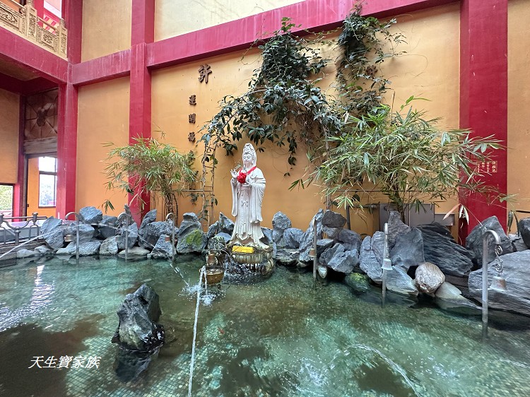 仁義潭南恩禪寺 (戴墨鏡濟公禪師）、南恩禪寺的圖片、南恩禪寺金牌、仁義潭南恩禪寺戴墨鏡濟公