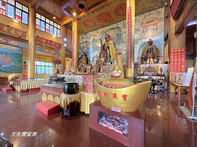 仁義潭南恩禪寺 (戴墨鏡濟公禪師）、南恩禪寺的圖片、南恩禪寺金牌、仁義潭南恩禪寺戴墨鏡濟公