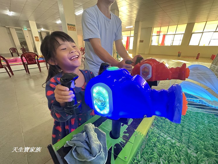 仁義潭南恩禪寺 (戴墨鏡濟公禪師）、南恩禪寺的圖片、南恩禪寺金牌、仁義潭南恩禪寺戴墨鏡濟公
