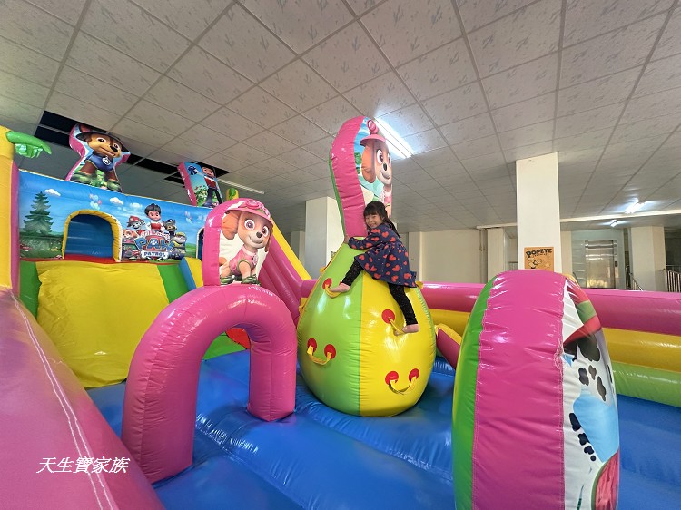 仁義潭南恩禪寺 (戴墨鏡濟公禪師）、南恩禪寺的圖片、南恩禪寺金牌、仁義潭南恩禪寺戴墨鏡濟公