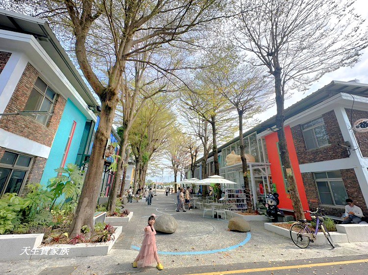 枋寮新景點、枋寮彩虹藝鐵園區、枋寮彩虹藝鐵、枋寮彩虹藝鐵的評論、枋寮彩虹藝鐵的圖片、屏東彩虹藝術村 枋寮新景點、枋寮彩虹藝鐵園區、枋寮彩虹藝鐵、枋寮彩虹藝鐵的評論、枋寮彩虹藝鐵的圖片、屏東彩虹藝術村