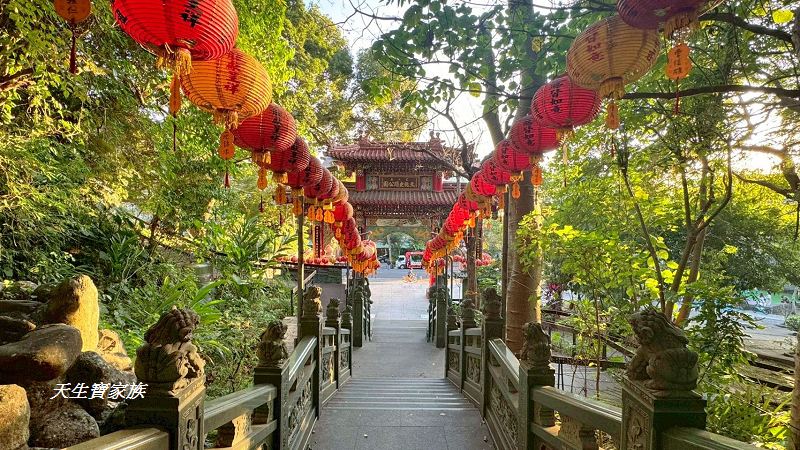 芝山岩文化史蹟公園、芝山岩探坑展示館、芝山岩文化史蹟公園捷運、芝山岩史蹟公園、芝山岩公園