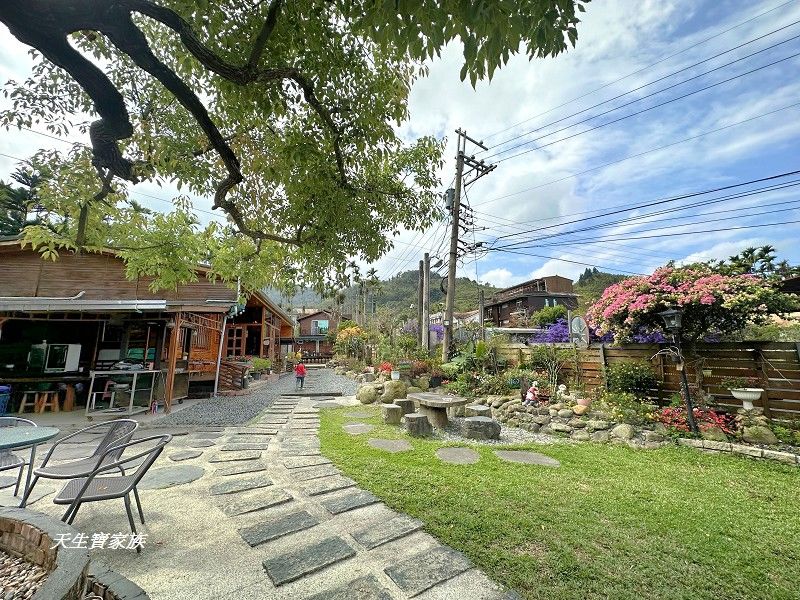 溪頭紅瓣天民宿、溪頭紅瓣天、小半天民宿推薦、溪頭小半天民宿、溪頭紅瓣天民宿價格、溪頭紅瓣天民宿評論