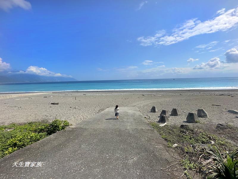 曼波海洋生態休閒園區、四八高地戰備坑道、花蓮農好基地、岸上的曼波魚、青石巖座、四八高地瞭望台、七星潭海岸斷面樁UA24
