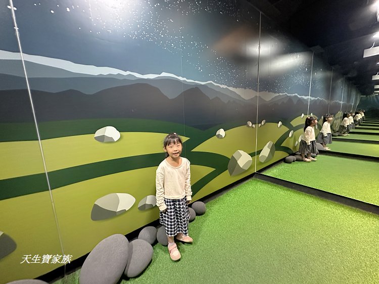 曼波海洋生態休閒園區、四八高地戰備坑道、花蓮農好基地、岸上的曼波魚、青石巖座、四八高地瞭望台、七星潭海岸斷面樁UA24