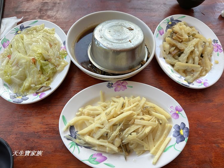 溪頭阿鴻餐廳,溪頭阿成小吃,阿鴻料理,阿鴻料理的菜單,阿鴻料理的評論,