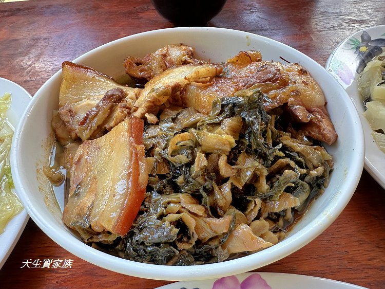 溪頭阿鴻餐廳,溪頭阿成小吃,阿鴻料理,阿鴻料理的菜單,阿鴻料理的評論,